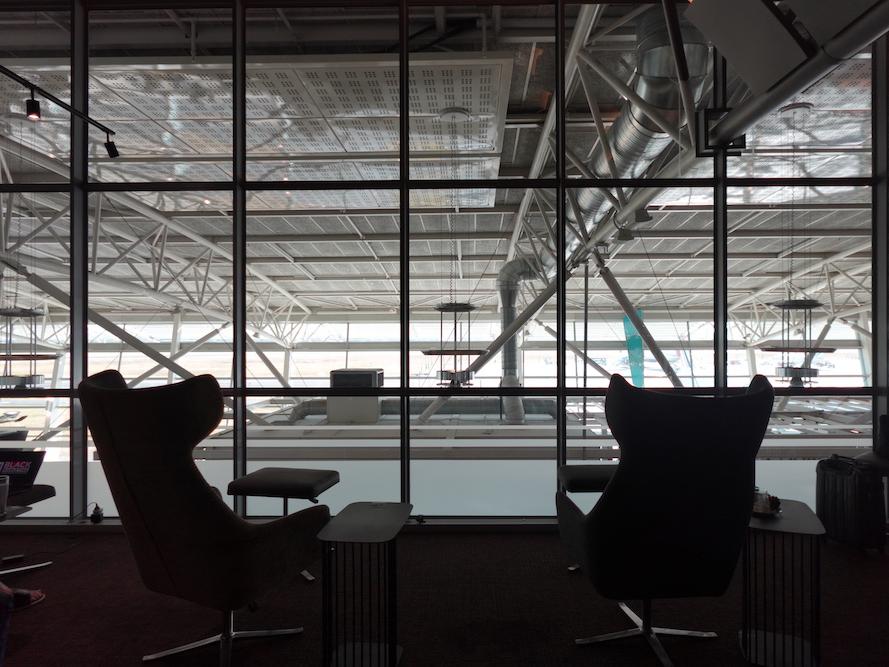 南アフリカ・ケープタウン国際空港のプライオリティラウンジ「Bidvest Premier Lounge」