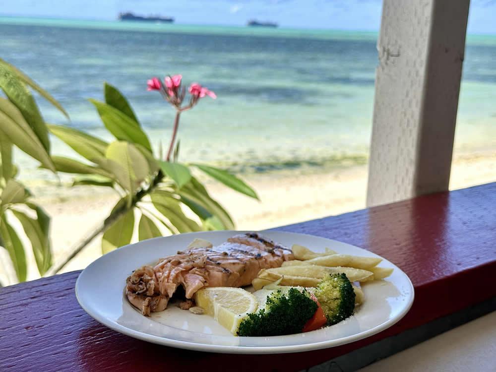 サイパンのレストラン「Oleai Beach Bar & Grill 」