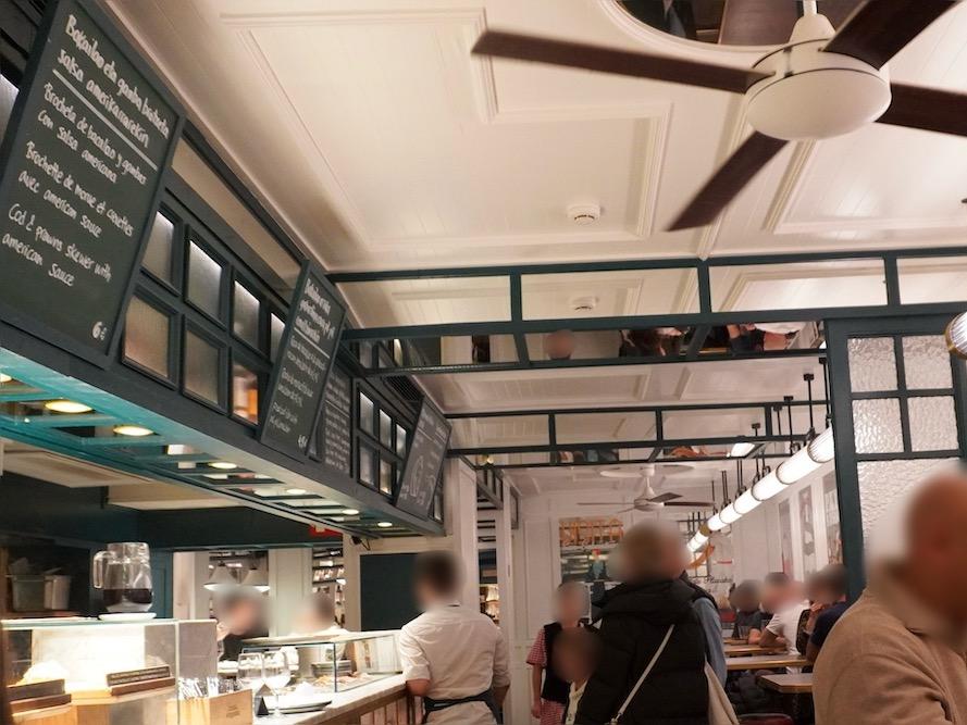 店内の様子写真